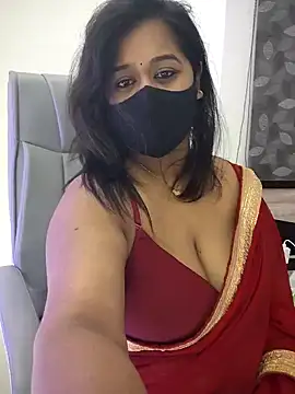 beauty lisa- online show from July 31, 8:30 pm