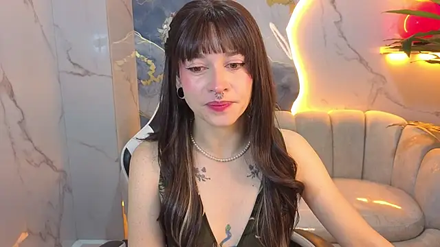 Lily Tx online show from July 5, 12:45 pm