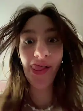 Violet Velvet online show from June 18, 6:23 pm