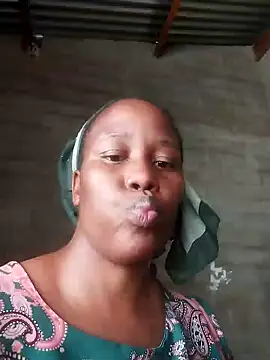 flirtylolla online show from July 5, 1:40 pm