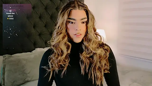 Scarlethvhonparker online show from April 14, 12:05 am