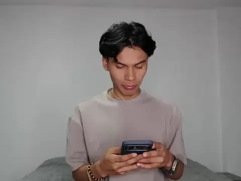 AlexKenm online show from June 16, 2:47 am