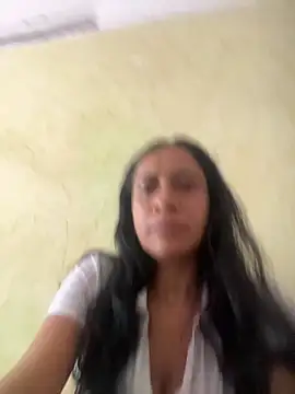 Snapshot of paolaqueenxx chatting on June 16, 5:26 pm paolaqueenxx online show from June 16, 5:26 pm