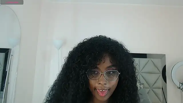lily mendoza online show from June 25, 6:45 pm