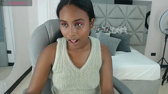lily mendoza online show from July 31, 7:57 pm