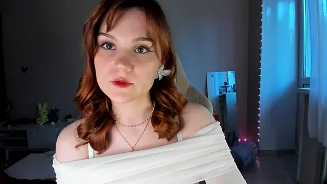 amelia braun online show from June 18, 1:06 am