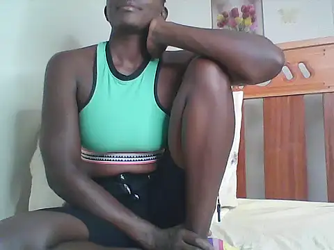 cutechocolate online show from June 12, 8:19 pm