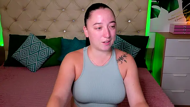 Snapshot of AVA_MAXIMUS chatting on July 13, 4:48 am AVA MAXIMUS online show from July 13, 4:48 am