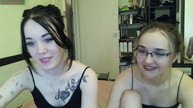 Mia Ellis online show from July 19, 11:36 am