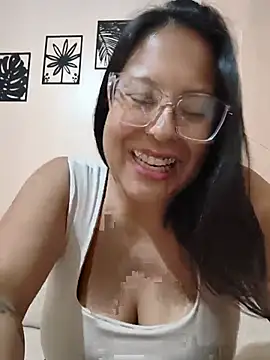 Coral 611 online show from June 25, 10:47 pm