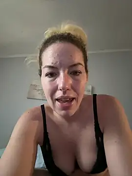 Snapshot of milfymorgan chatting on June 20, 2:31 pm milfymorgan online show from June 20, 2:31 pm