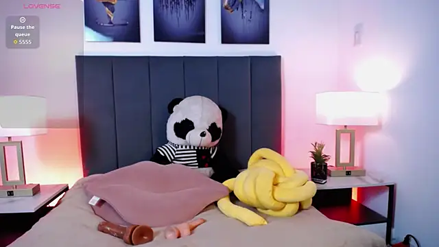 Another  angel online show from July 15, 6:46 pm