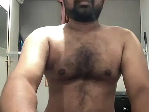 bobgot17cm online show from July 5, 10:28 pm