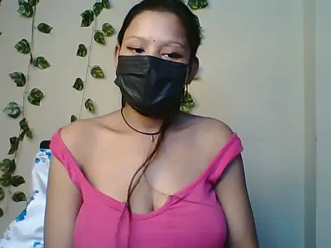 Snapshot of RADHIKA_SINGH8 chatting on June 13, 10:13 am RADHIKA SINGH8 online show from June 13, 10:13 am