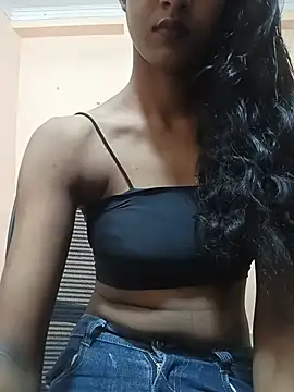 Snapshot of kavita_45 chatting on July 1, 7:35 pm kavita 45 online show from July 1, 7:35 pm