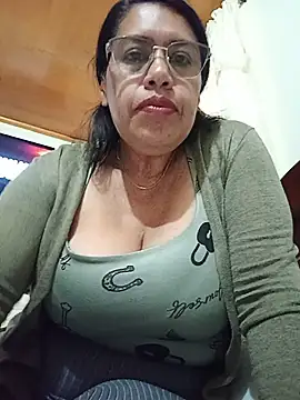 Snapshot of Emilif_ chatting on July 3, 8:48 pm Emilif online show from July 3, 8:48 pm