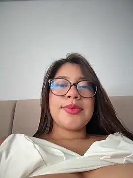 Saracalderon online show from July 19, 1:15 pm