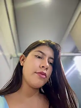 Saracalderon online show from July 27, 10:06 pm