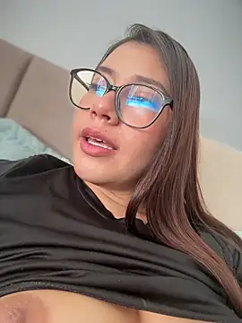Saracalderon online show from July 28, 2:35 pm