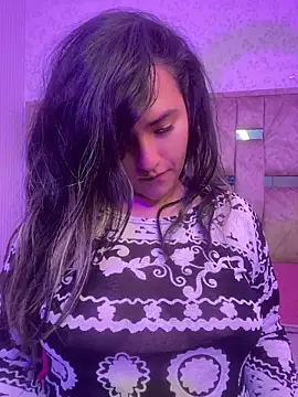 Snapshot of sophia_pink17 chatting on July 13, 1:25 pm sophia pink17 online show from July 13, 1:25 pm