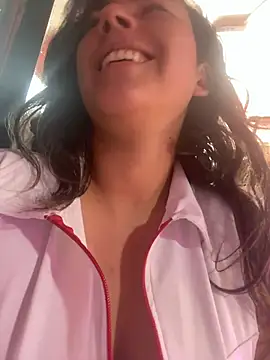 Snapshot of sophia_pink17 chatting on July 28, 6:20 pm sophia pink17 online show from July 28, 6:20 pm