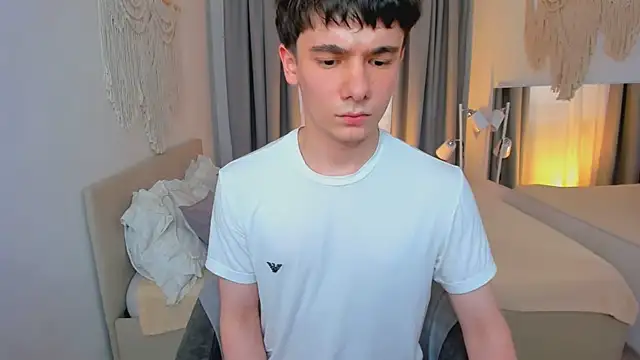 Ethan Crowe online show from July 14, 3:18 pm