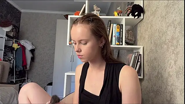 Mollybeans online show from August 3, 12:10 pm