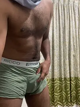 mr shhw online show from June 19, 5:17 pm