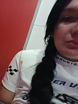 LoveVixen LoveWolf online show from July 5, 1:07 pm
