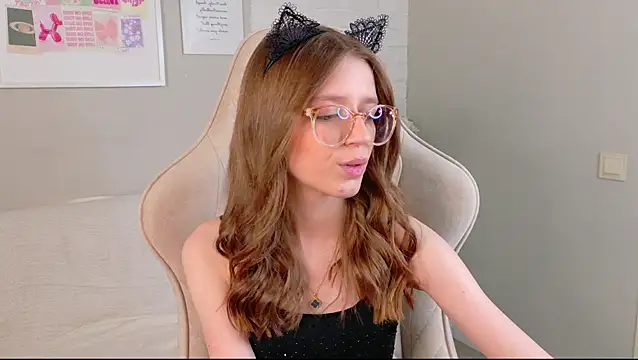 Snapshot of StellaMour chatting on July 27, 5:20 pm StellaMour online show from July 27, 5:20 pm