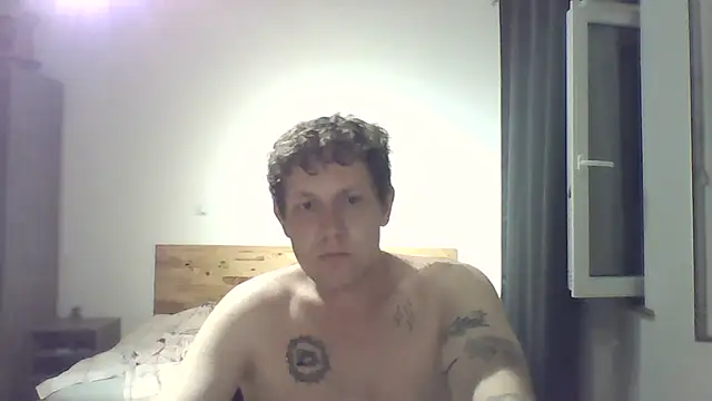Snapshot of kungoking chatting on August 3, 8:56 pm kungoking online show from August 3, 8:56 pm