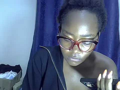 Snapshot of sexy_lesh chatting on July 28, 6:20 pm sexy lesh online show from July 28, 6:20 pm