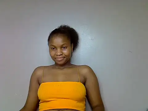 Snapshot of Swt_smiles chatting on June 27, 5:45 am Swt smiles online show from June 27, 5:45 am