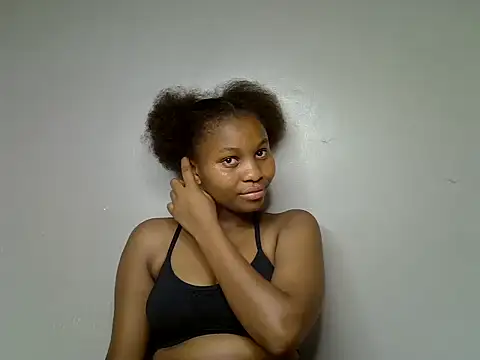 Snapshot of Swt_smiles chatting on June 29, 5:14 am Swt smiles online show from June 29, 5:14 am