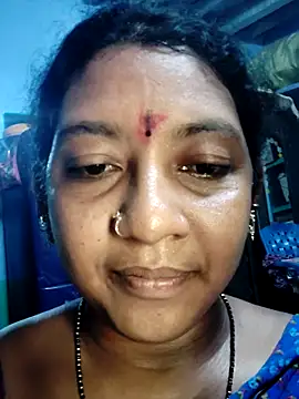 Snapshot of shanthi_telugu99 chatting on June 17, 7:33 am shanthi telugu99 online show from June 17, 7:33 am