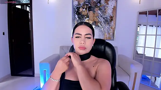 Snapshot of SabrinaMontclair chatting on July 15, 8:14 pm SabrinaMontclair online show from July 15, 8:14 pm