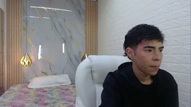 Snapshot of ash_ka chatting on June 22, 8:28 pm ash ka online show from June 22, 8:28 pm