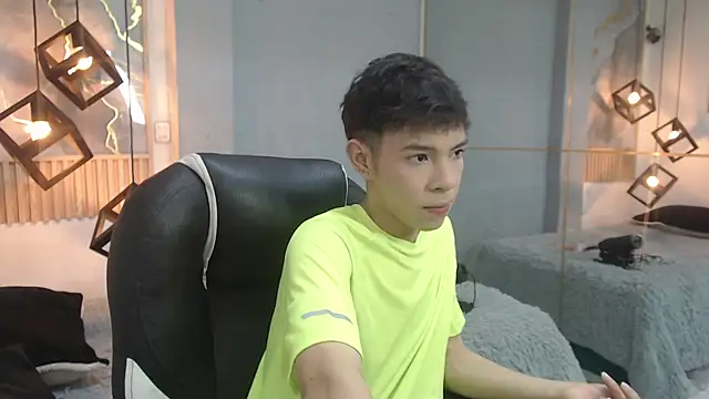 Snapshot of ash_ka chatting on July 18, 7:39 pm ash ka online show from July 18, 7:39 pm