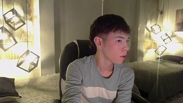 Snapshot of ash_ka chatting on July 19, 7:39 pm ash ka online show from July 19, 7:39 pm