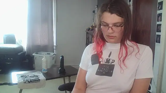 Tranicpixiedreamgrl online show from June 29, 7:36 pm