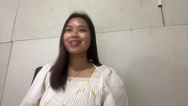 Snapshot of StasiaYavorsky chatting on June 19, 12:37 am StasiaYavorsky online show from June 19, 12:37 am