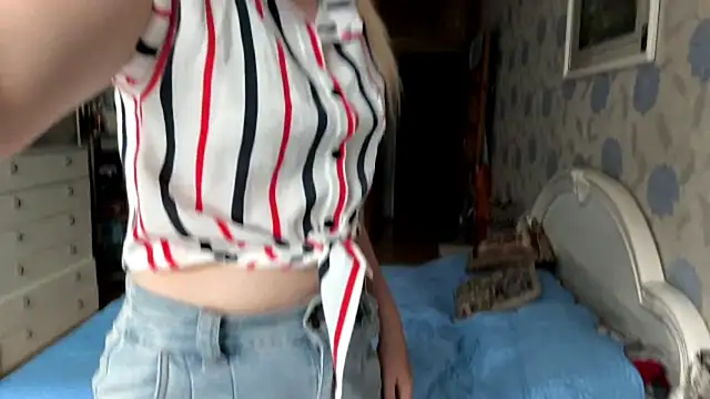 mintchill online show from July 8, 12:09 pm