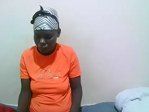 bianca love2 online show from July 6, 10:45 am