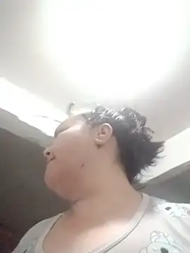 BigAssQueenLatina online show from June 23, 3:32 pm