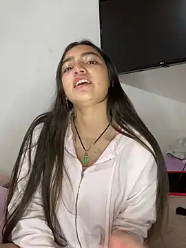 Julia valentina online show from July 17, 4:52 am