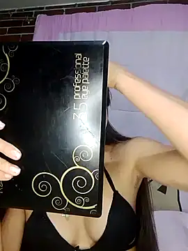 Julia valentina online show from July 28, 3:13 am
