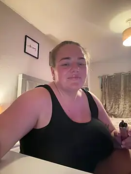 Snapshot of Bustygem_ chatting on June 25, 9:30 pm Bustygem online show from June 25, 9:30 pm