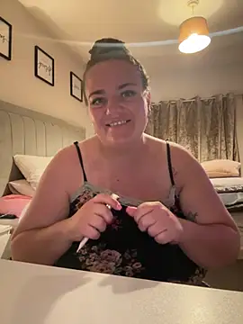 Snapshot of Bustygem_ chatting on July 9, 9:30 pm Bustygem online show from July 9, 9:30 pm