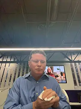 funandstuff online show from July 30, 12:59 pm