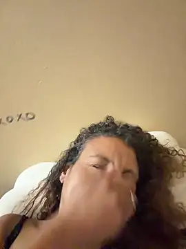 phatpussy4u69 online show from June 18, 11:47 am